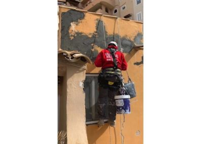 pintura fachadas en trabajo vertical baleares